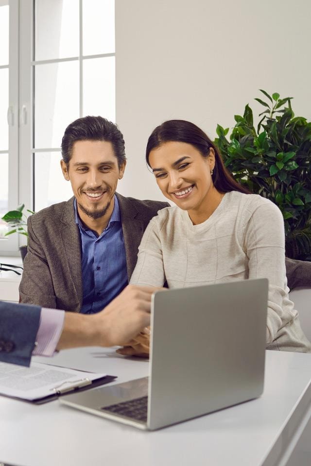 Asesores y corredores de seguros en Boiro